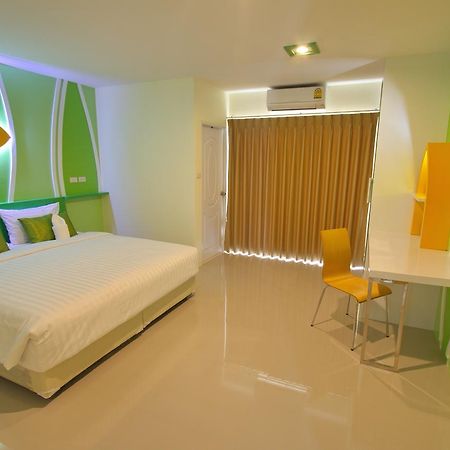 The Rice Hotel Roi Et Luaran gambar