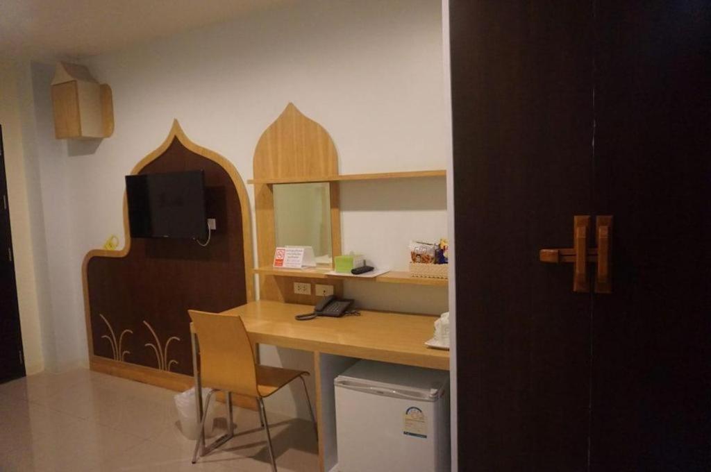 The Rice Hotel Roi Et Luaran gambar