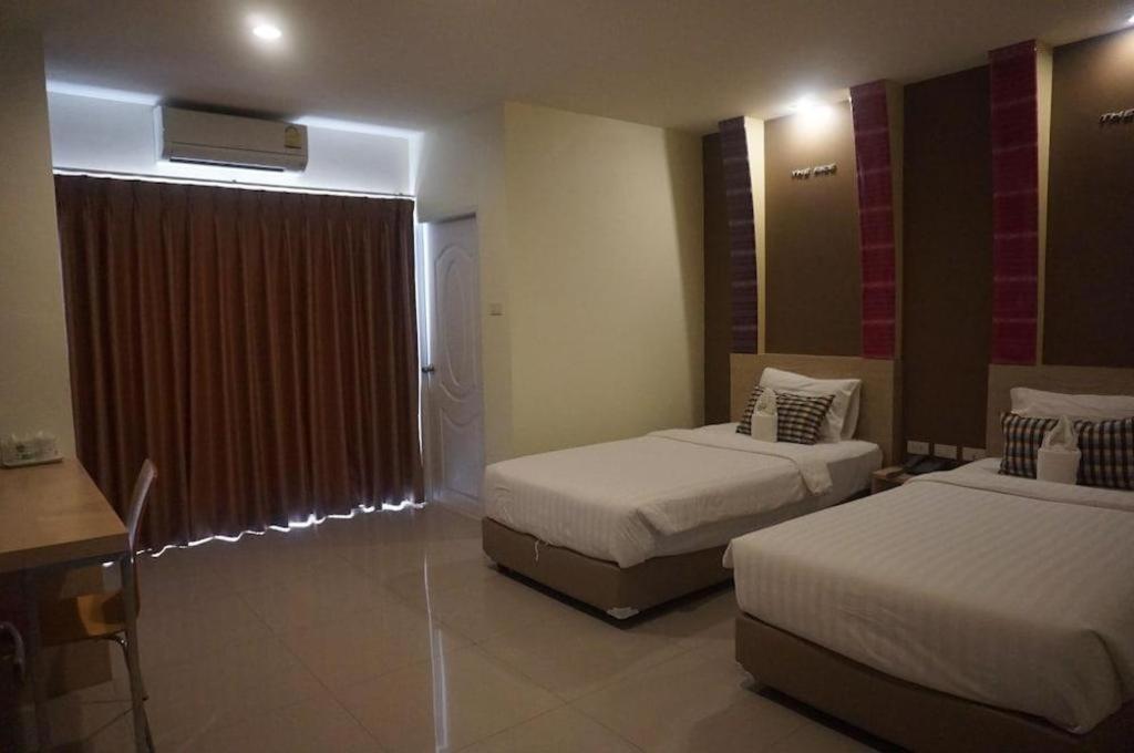 The Rice Hotel Roi Et Luaran gambar