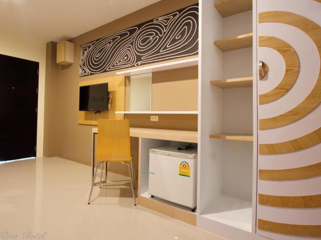 The Rice Hotel Roi Et Luaran gambar