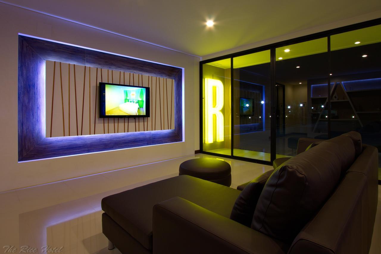 The Rice Hotel Roi Et Luaran gambar